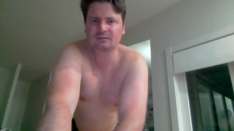 iexpatu 23-09-2022 bigboobs 