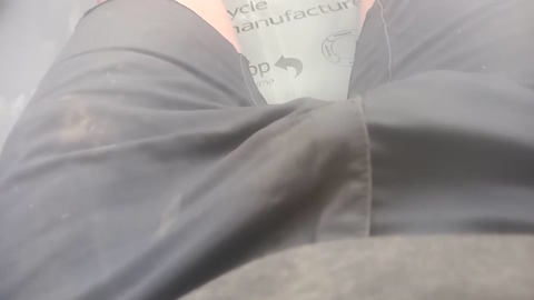 ukhotguy9877  23-09-2022 video Nude