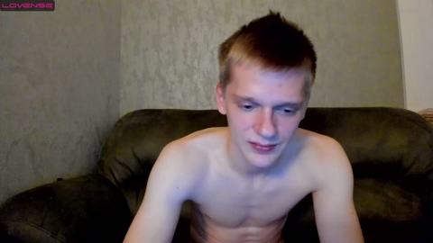 heey_nick  25-09-2022 video kissing