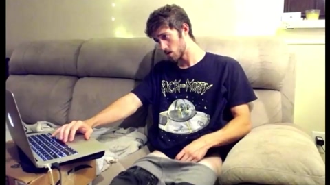 18aboveavgjoe  27-09-2022 video bj-dildo