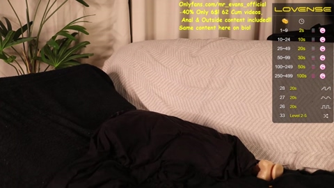 mr_evans_official  28-09-2022 video Pretty