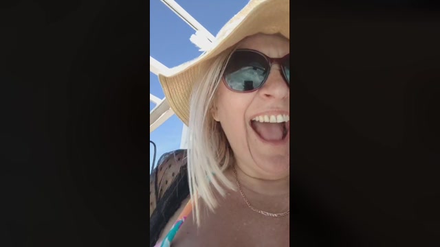 LADY_CHARLYNE 01-10-2022 Wet 