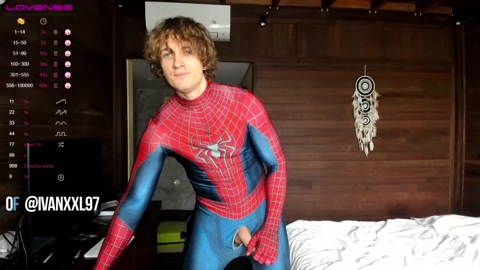 bilbo_baggins_  04-10-2022 video kiss