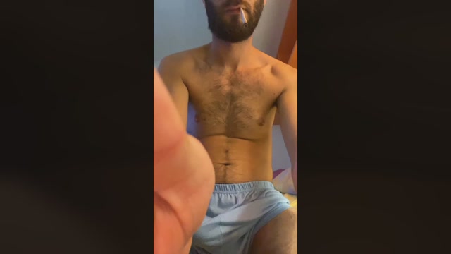 Giovane2828  06-10-2022 Recorded Video Topless