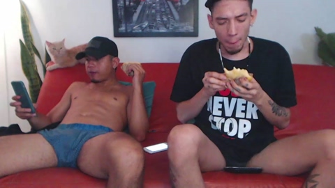 fratguysonline  07-10-2022 video spank