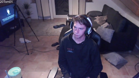 20Tom01  07-10-2022 Recorded Video suck