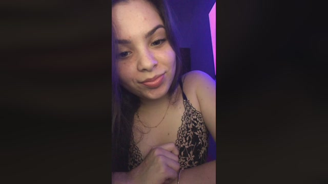 _ninfetinhahot 08-10-2022 tits 