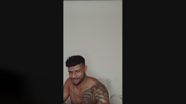 leodot32  10-10-2022 Recorded Video fingers