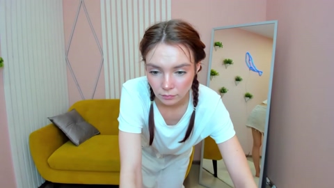 carly_coy 10-10-2022 tits 