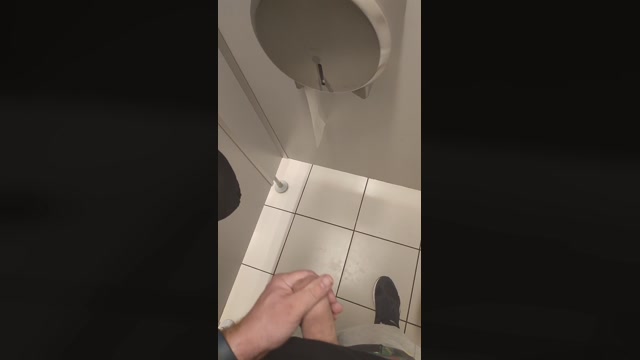 emyldude23  11-10-2022 Recorded Video fuckhard