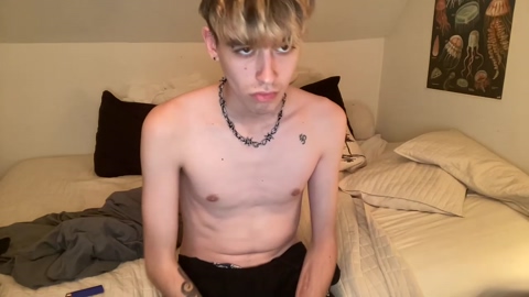 jimmybagofdix  11-10-2022 video kissing