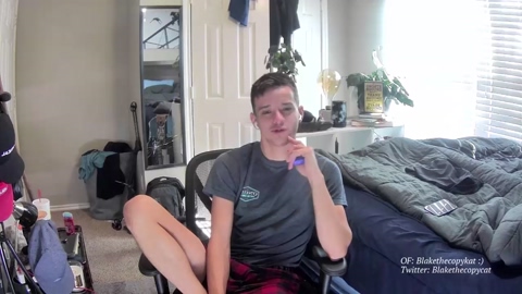 letsplayblake  13-10-2022 video bicurious