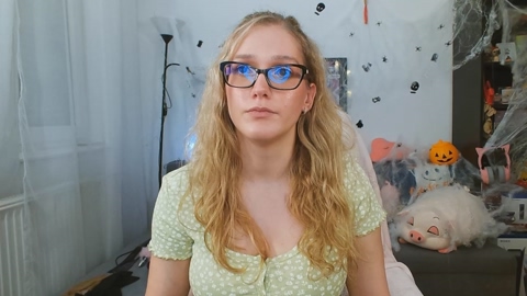 LunaNicole 14-10-2022 sucktits 