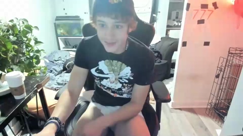 bashful4200  15-10-2022 video cute