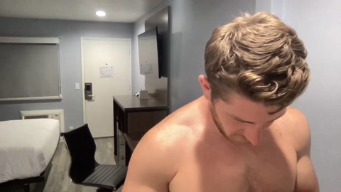 itsgonnabegreat  16-10-2022 video kissing