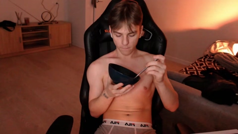 alex_gotcha  18-10-2022 video suckshow