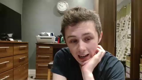 seanagh  19-10-2022 video kiss