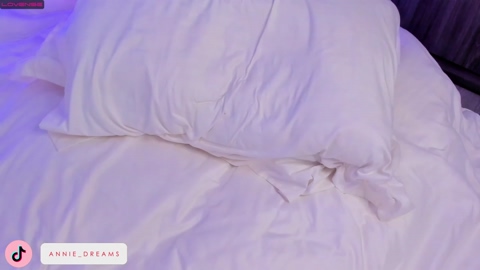 annie_dreams 20-10-2022 spank 