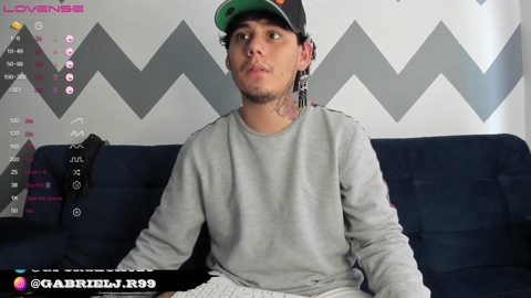 gabrieljr99  22-10-2022 video handsome