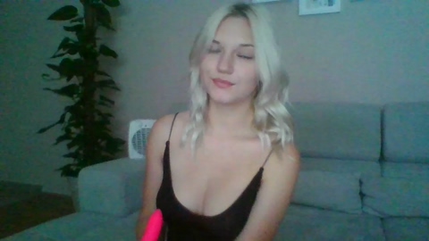 blondiii_19 27-10-2022 bigboobs 