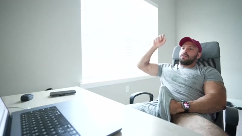 brucestryker  28-10-2022 video sexymale