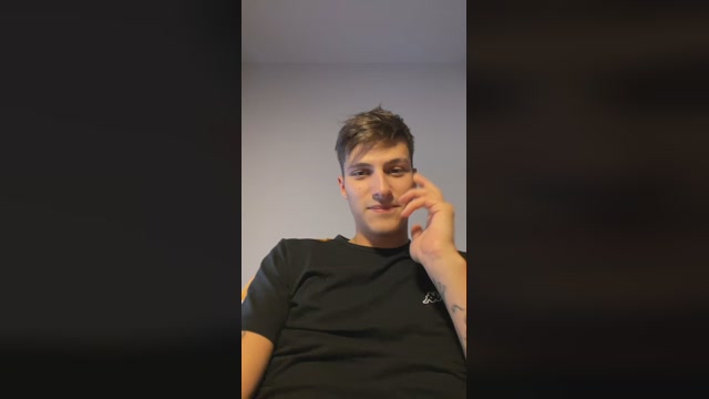 holly_e_benji  28-10-2022 Recorded Video sexymale