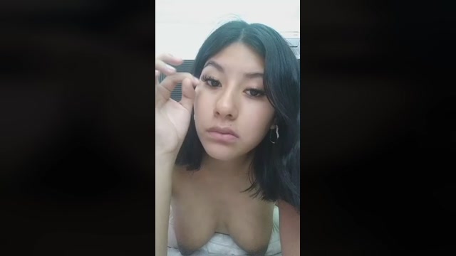 ittschini 27-10-2022 boobs 