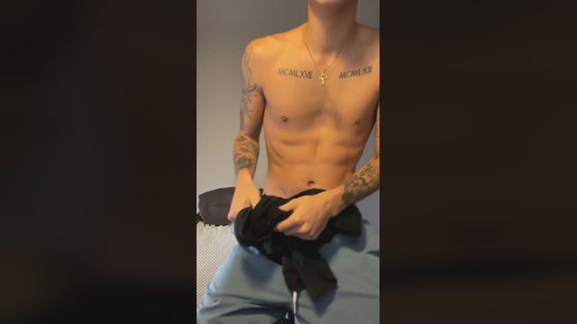 holly_e_benji  29-10-2022 Recorded Video twink