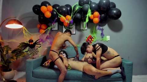 blessmyneighbor  29-10-2022 Recorded Video legs