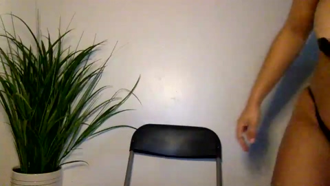 fetishfriendlyfreak  29-10-2022 lick Females