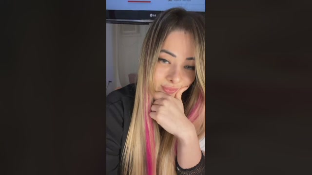 PinkyWavesX 03-11-2022 beautiful 