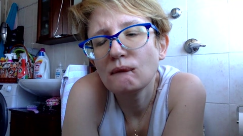 annabel_lee_poe 04-11-2022 kissing 