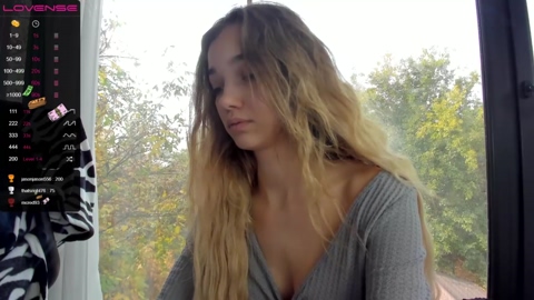 sassyt33n 05-11-2022 tits 