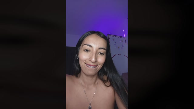 Marianne_S 06-11-2022 tits 