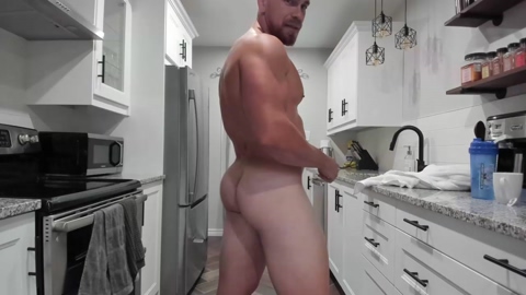 finch93  06-11-2022 video beauty