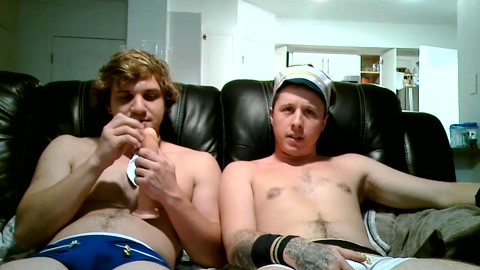 buttbuddyz  07-11-2022 video striptease