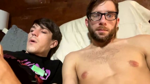 kentuckypride1991  08-11-2022 video kiss