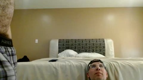 pantslesstraveler_plt  08-11-2022 video Webcam