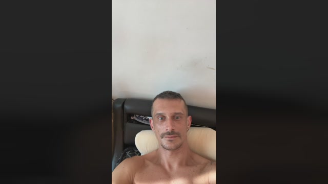 komarek2  11-11-2022 Recorded Video fingers