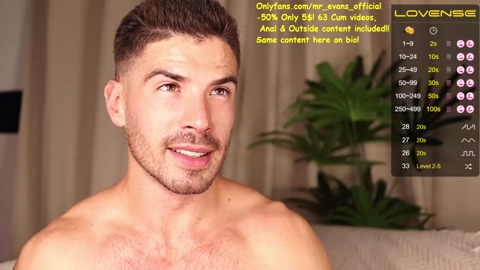 mr_evans_official  10-11-2022 video striptease