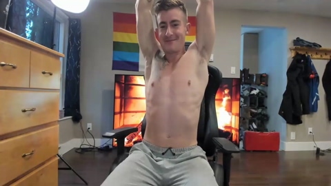 ryanrailer  11-11-2022 video kissing