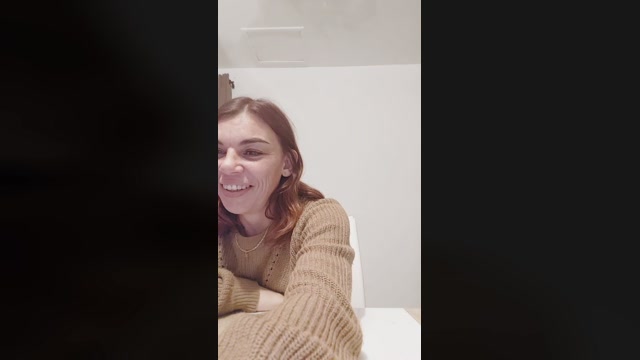 addict18sexy  11-11-2022 Recorded Video fingers