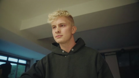 aussitwink  14-11-2022 video toys