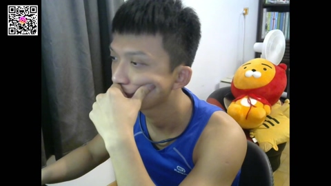 ElldeTewin699  15-11-2022 Recorded Video handsome