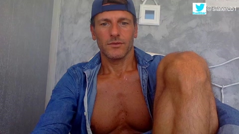 slater2011  18-11-2022 video Webcam