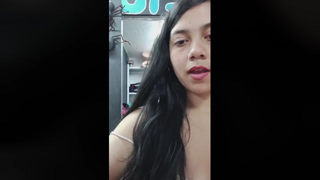 sweet_scarlett_ 17-11-2022 kissing 