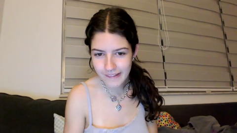 frenchava  19-11-2022 hot Females