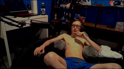 flyestearth  20-11-2022 video spank