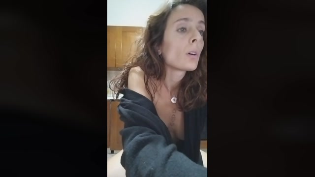 Caledoniax2 21-11-2022 horny 