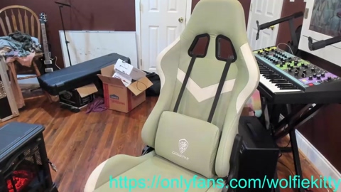 wolfiekitty  21-11-2022 video fingers